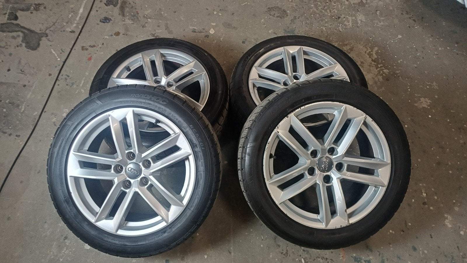 Audi 17" velgen met allseason banden 225/50/R17, Ophalen, Gebruikt, Banden en Velgen, 17 inch