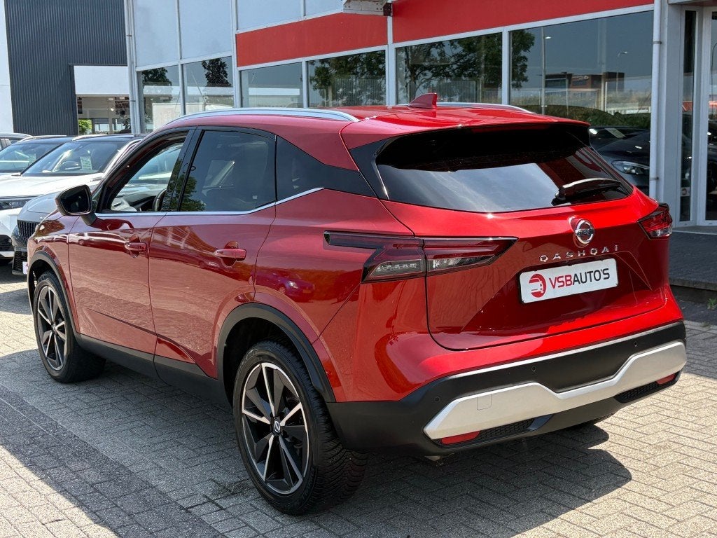 Nissan QASHQAI 1.3 MHEV AUT. 158PK TEKNA PANO-DAK NAVI 360-C, Auto's, Automaat, Gebruikt, Huisgarantie, Met garantie (alle)