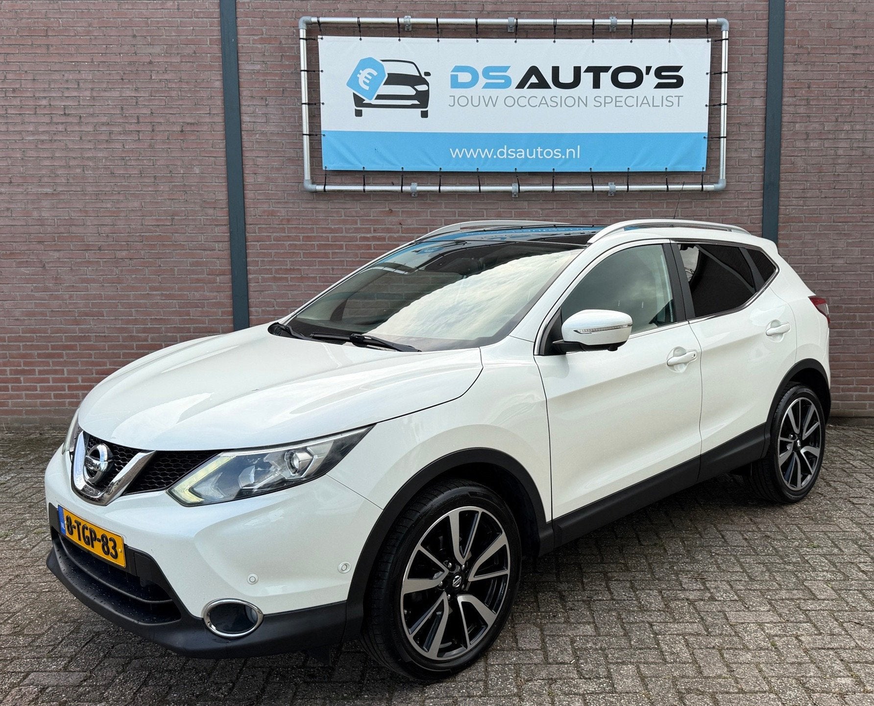 Nissan Qashqai 1.2 Tekna, Voorwielaandrijving, Gebruikt, 4 cilinders, 116 pk
