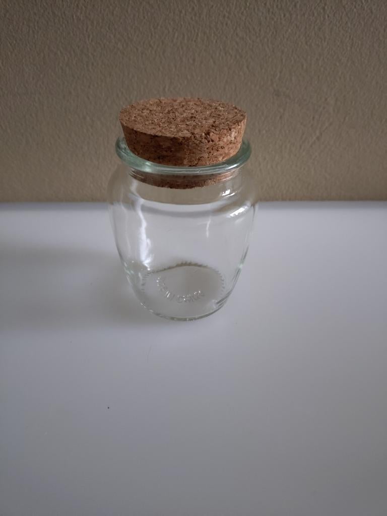 Te koop 10 x glazen potjes met kurk 9 x 5,5 cm 150 ml, Voorraadpot, Ophalen of Verzenden, Zo goed als nieuw, Glas