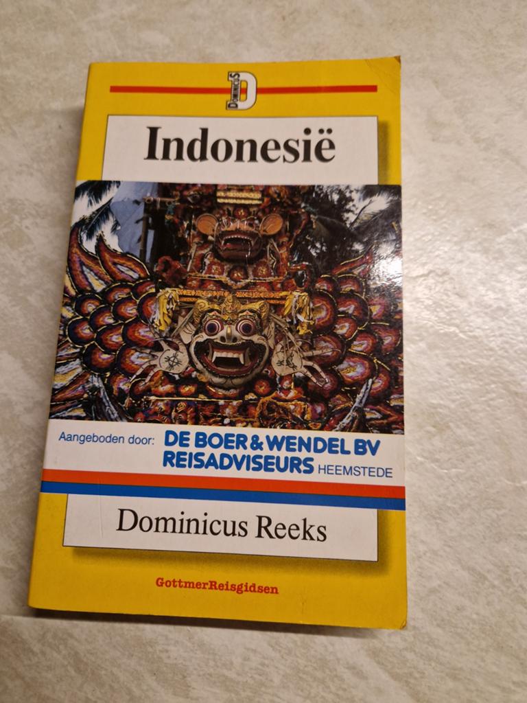 Reisgids Indonesië van Dominicus, Boeken, Reisgidsen, Overige merken, Ophalen of Verzenden, Zo goed als nieuw, Reisgids of -boek