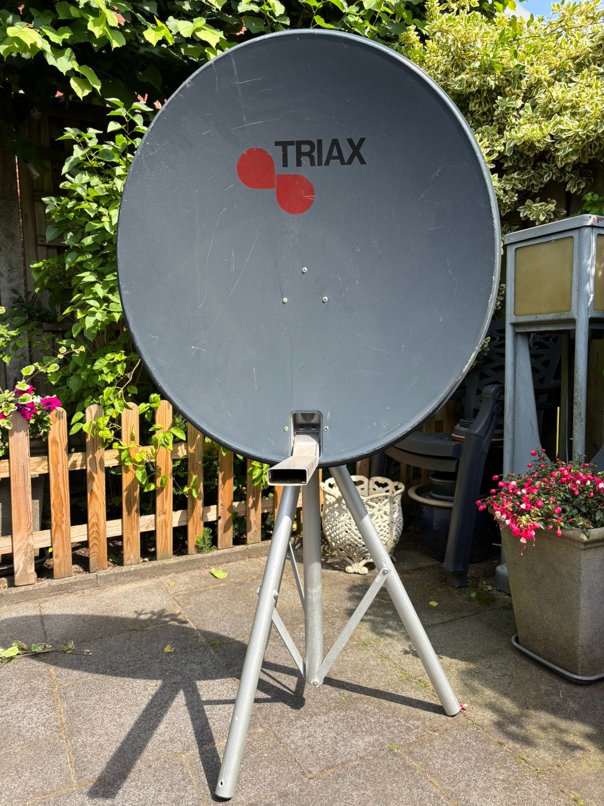 Bieden. Complete schotelantenne set., Ophalen, Zo goed als nieuw, Overige merken