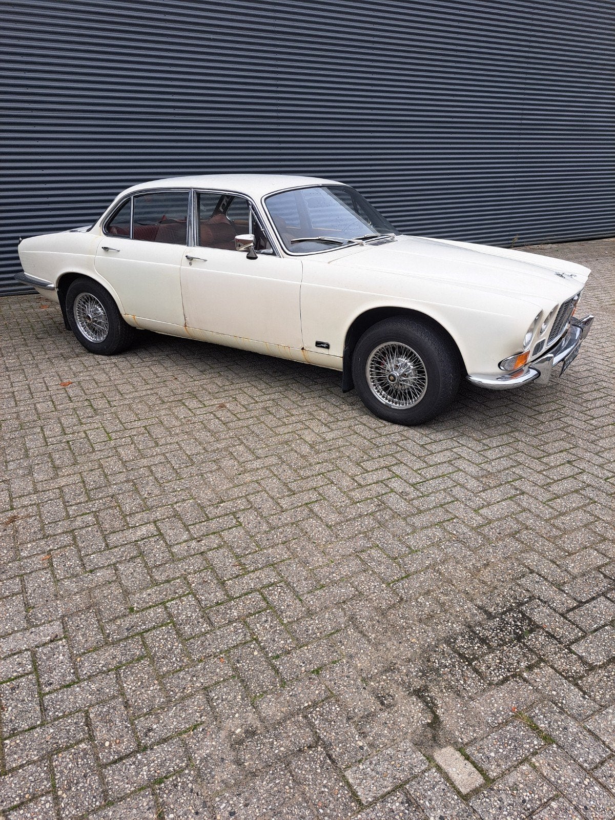 Jaguar XJ 6. 4.2 lpg | inruil mogelijk | Wit met rood int., foto 2