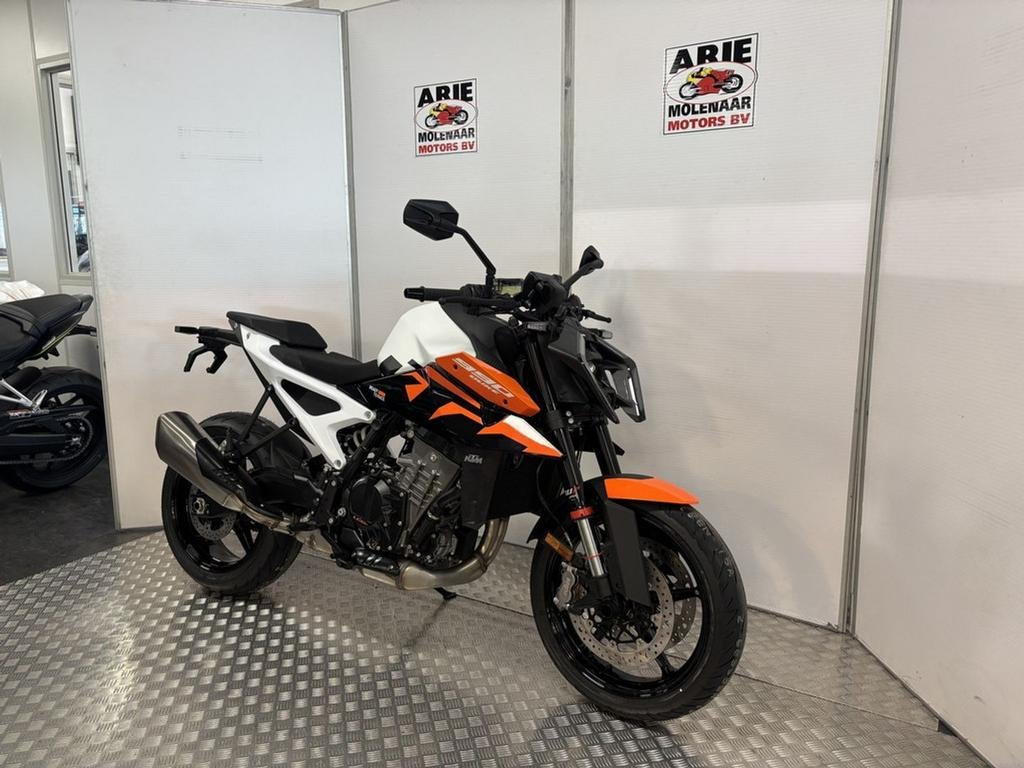 KTM 990 DUKE (bj 2026), Motoren, Motoren | KTM, 2 cilinders, KTM, Bedrijf, Onbekend