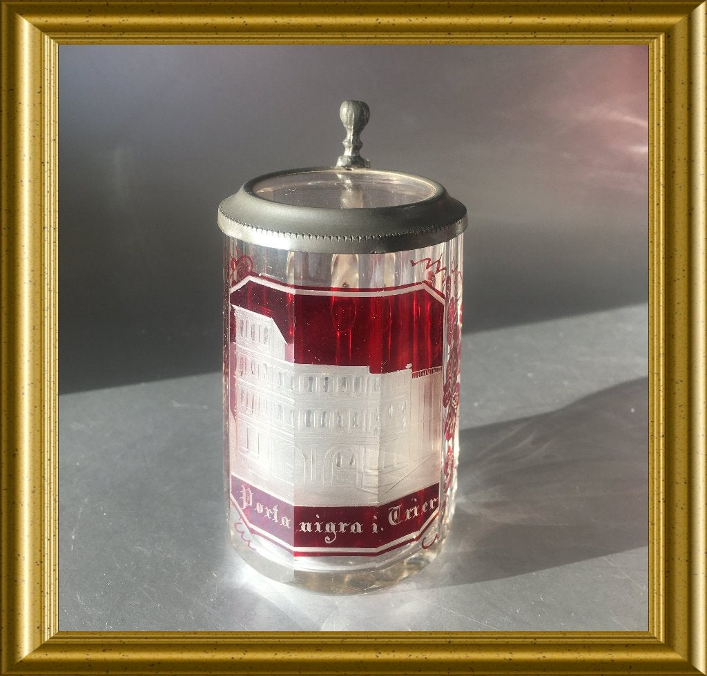 Antiek boheems gegraveerd souvenir glas, kleine pul trier, Ophalen of Verzenden