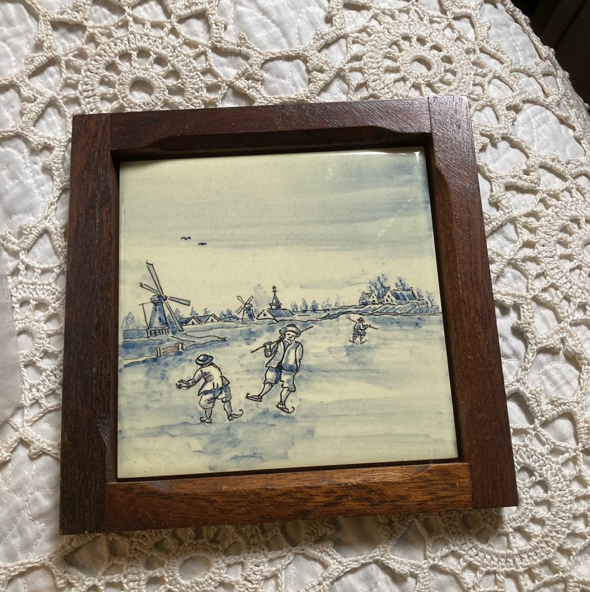 Vintage tegeltje in houten lijst 19x19cm- Hollandse tafereel, Antiek en Kunst, Ophalen of Verzenden