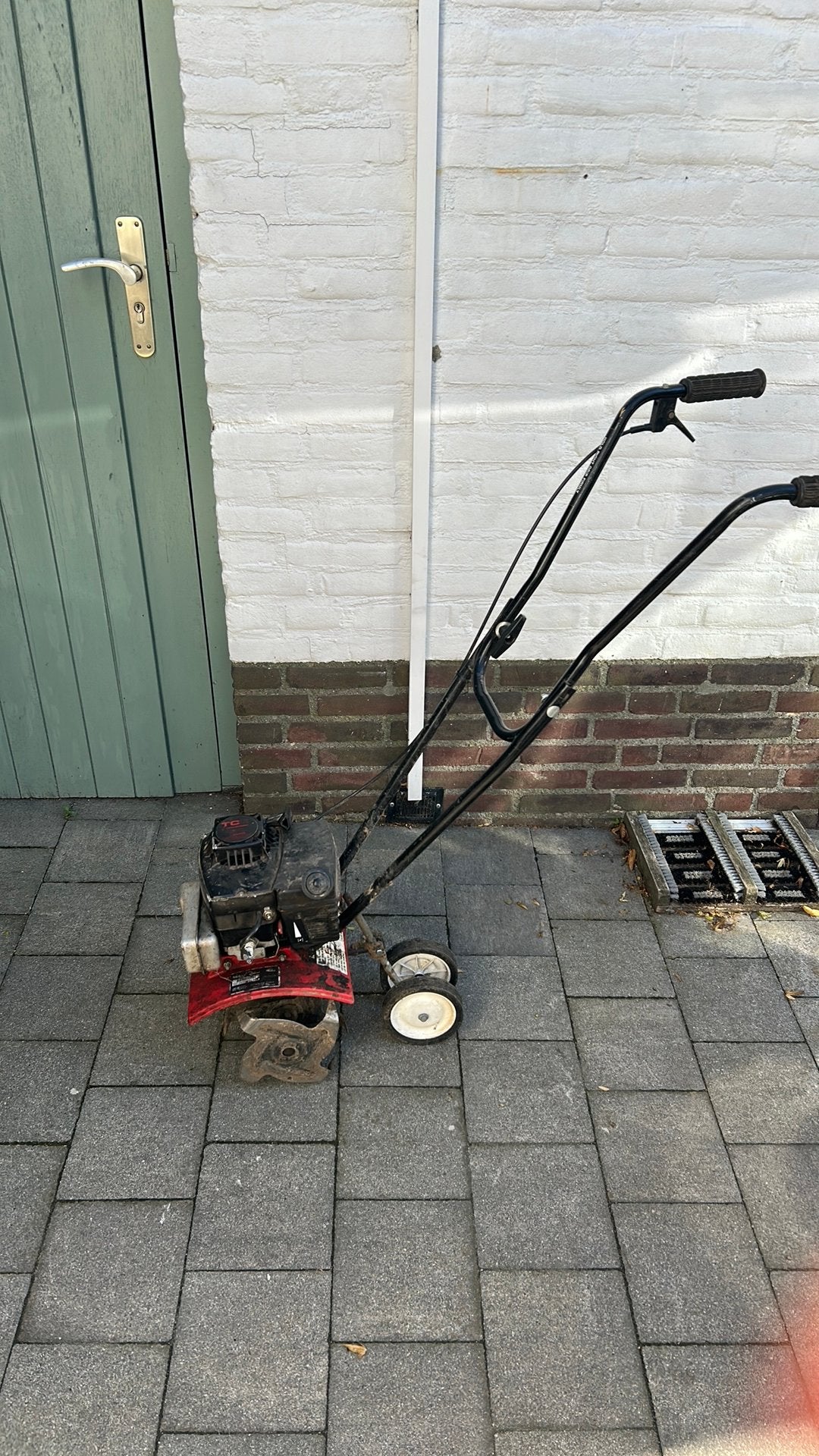 Gebruikte tuinfrees/grondfrees, Ophalen, Gebruikt, Benzine