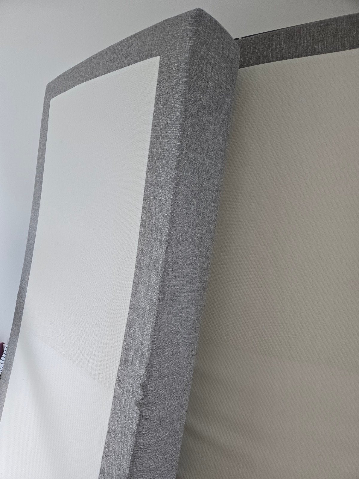 Foto 9 van Complete Boxspringset 180x210 met Nachtkastjes en Lampen