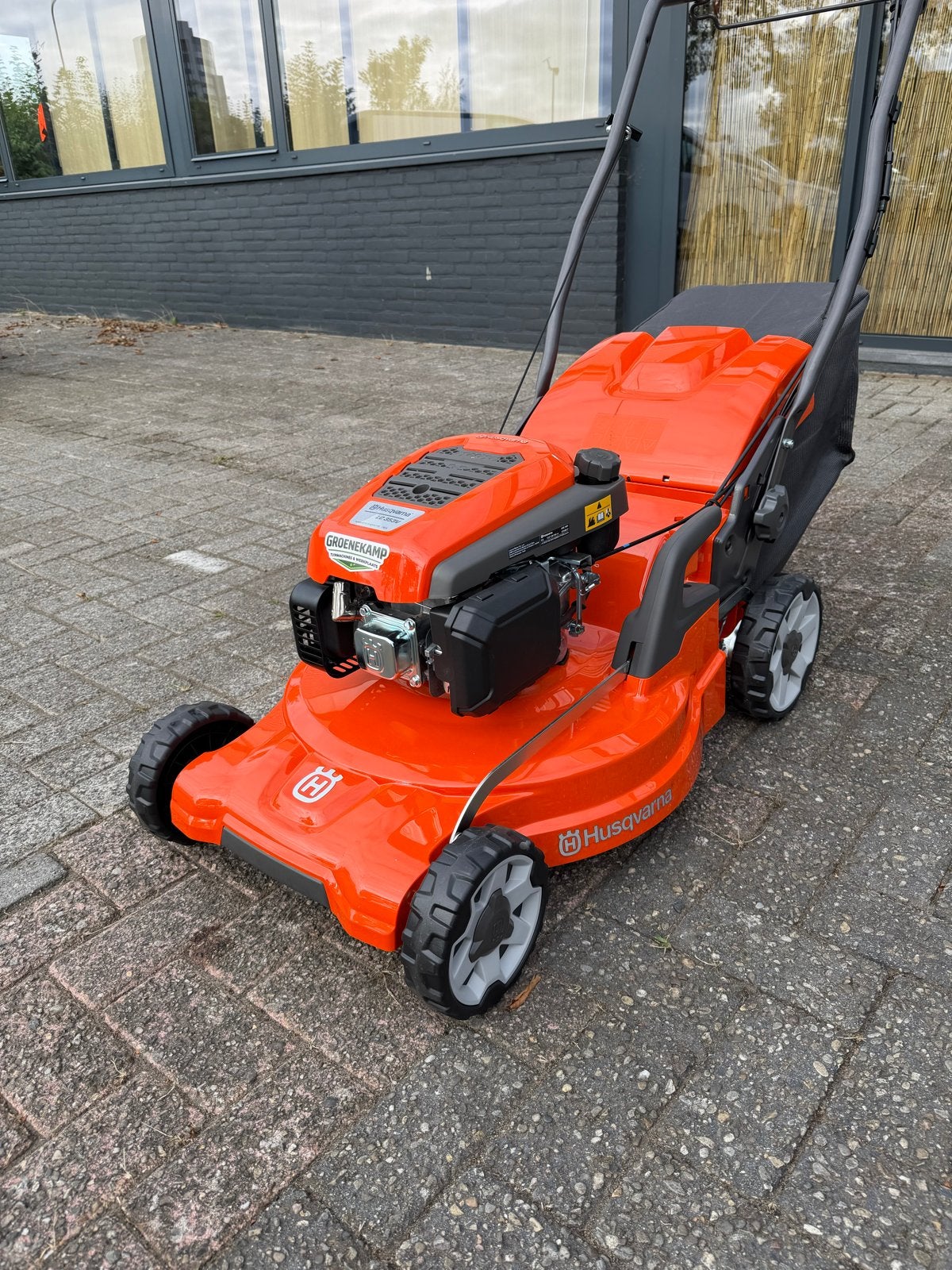 Husqvarna LC 353V Benzine Grasmaaier, Ophalen, Cirkelmaaier, Nieuw, Opvangbak