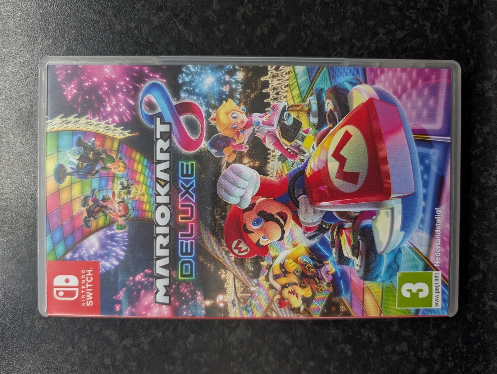 Foto 14 van Nintendo Switch OLED + 5 Fysieke Games (Mario Kart 8, Switch