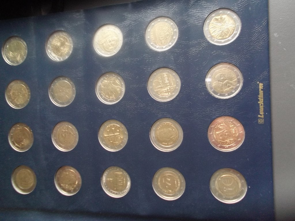 leuchtturm blad met 20 mooie 2 euro munten, Ophalen of Verzenden, Verzamelmap