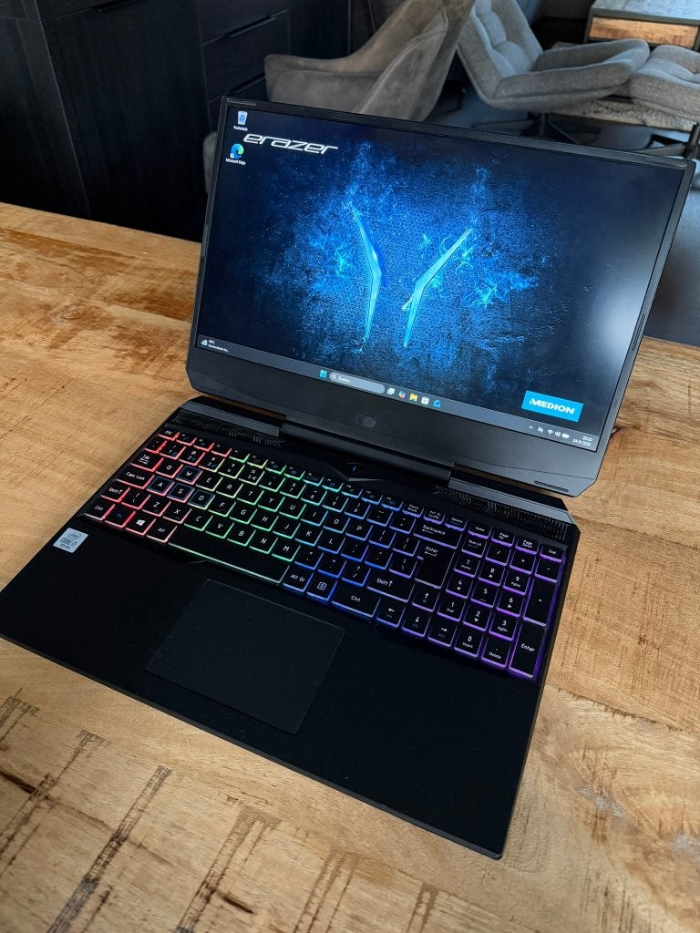 Medion Erazer Deputy P10 RTX 2060 | i7 | 16GB RAM, Ophalen, Gebruikt, Met videokaart, 2 tot 3 Ghz