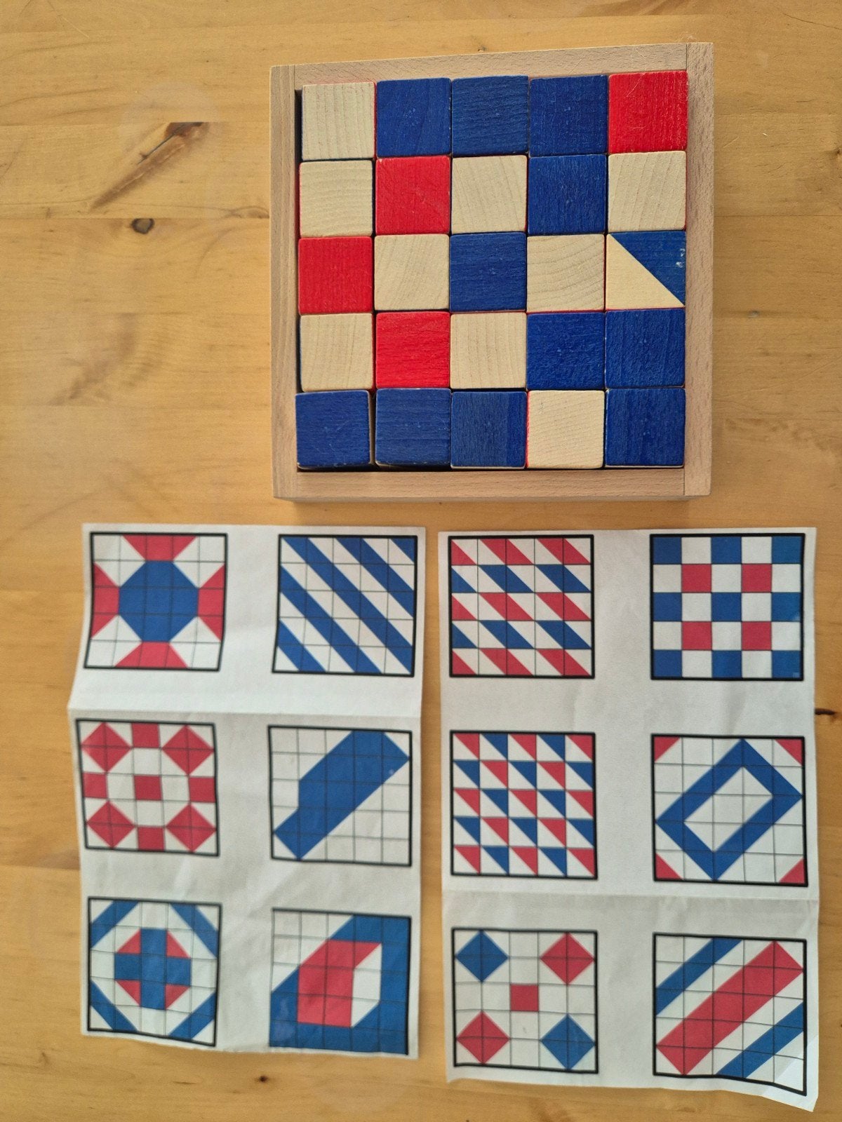 Houten blokpuzzel, Ophalen of Verzenden, Zo goed als nieuw, Puzzelen