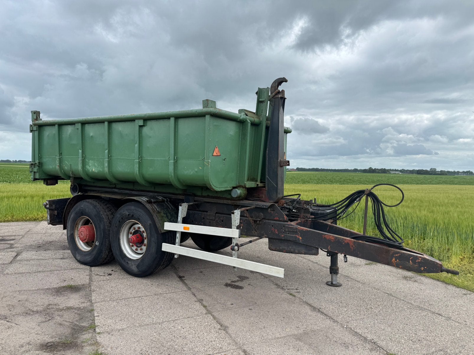 Haakarm container systeem incl 3 bakken kieper NL kenteken, Zakelijke goederen, Ophalen, Transport