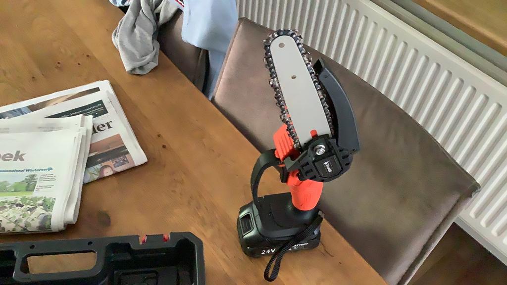 Hand kettigzaag, Doe-het-zelf en Verbouw, Gereedschap | Zaagmachines, 70 mm of meer, Kettingzaag, Nieuw, Ophalen of Verzenden