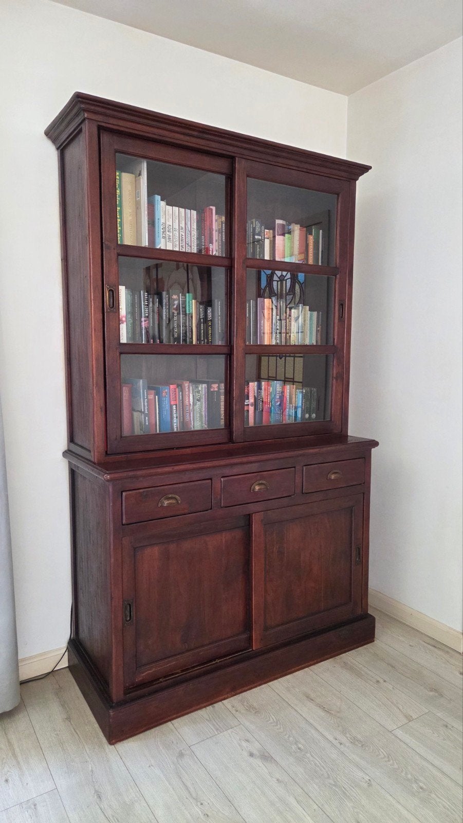 Teak dressoir kast met glazen schuifdeuren en laden, Ophalen, Gebruikt, Glas, Klassiek, Antiek