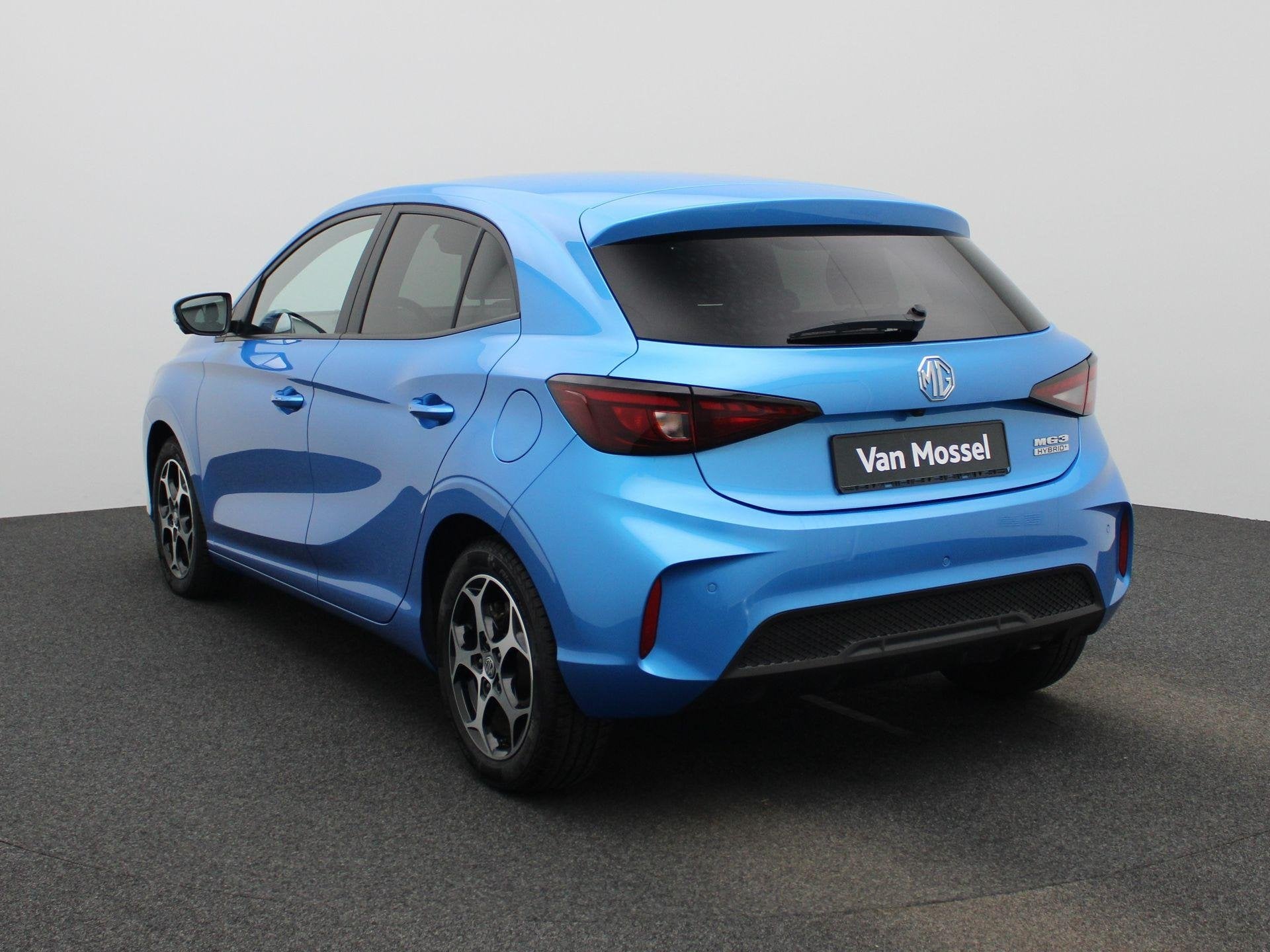 MG 3 1.5 Hybrid+ Aut. Luxury | Navi | Led Koplampen | Stoel, 194 pk, 4 cilinders, 23 km/l, Bedrijf