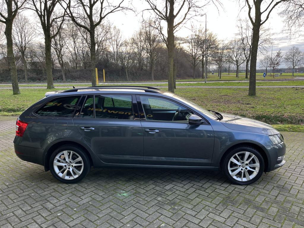 Skoda Octavia Combi 1.4 TSI Greentech Style Business | AUTOM, Auto's, Skoda, Stof, Gebruikt, Euro 6, 4 cilinders