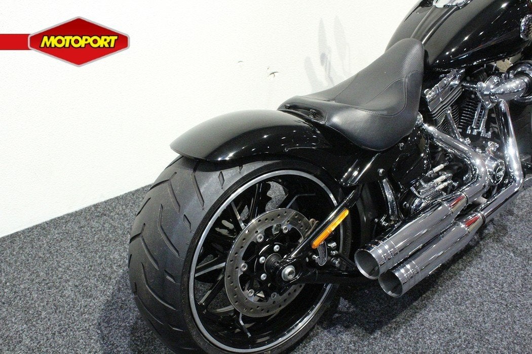 Harley-Davidson Breakout FXSB BREAK-OUT, Chopper, Gebruikt, Bedrijf