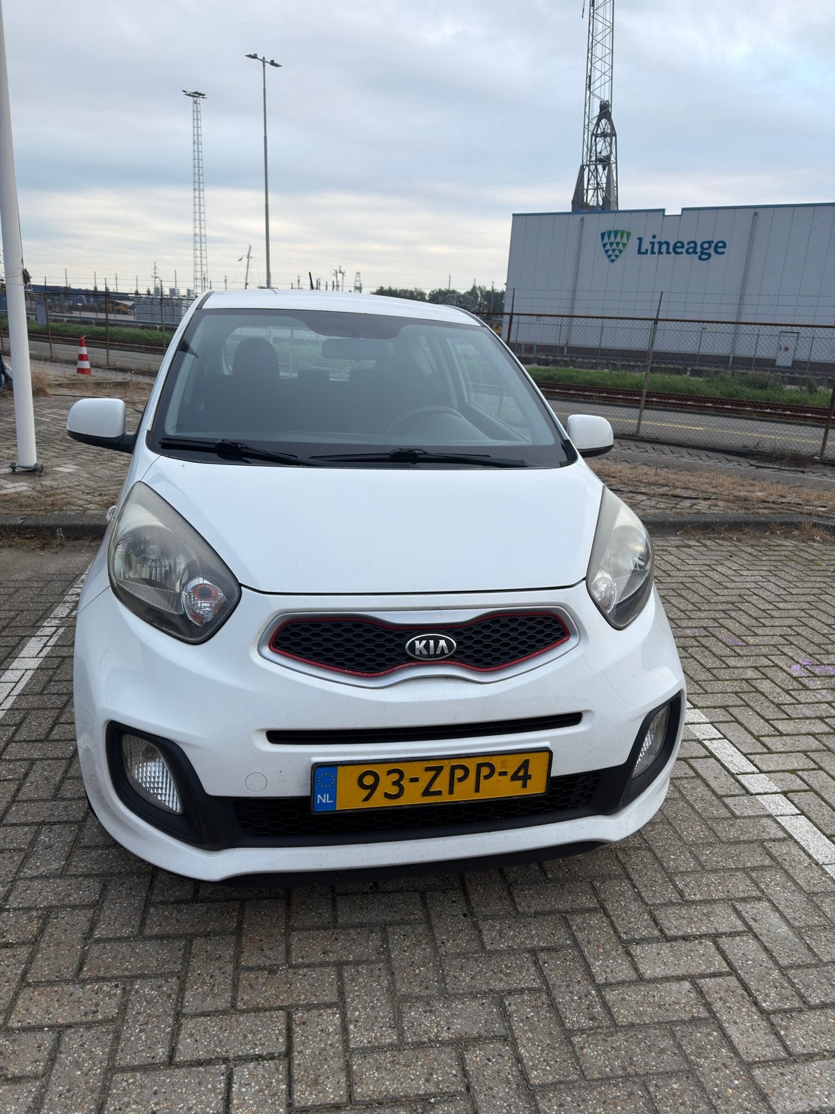 Kia Picanto 1.2 Cvvt 3-DRS 2013 Wit, Auto's, Voorwielaandrijving, 4 cilinders, 400 kg, Origineel Nederlands