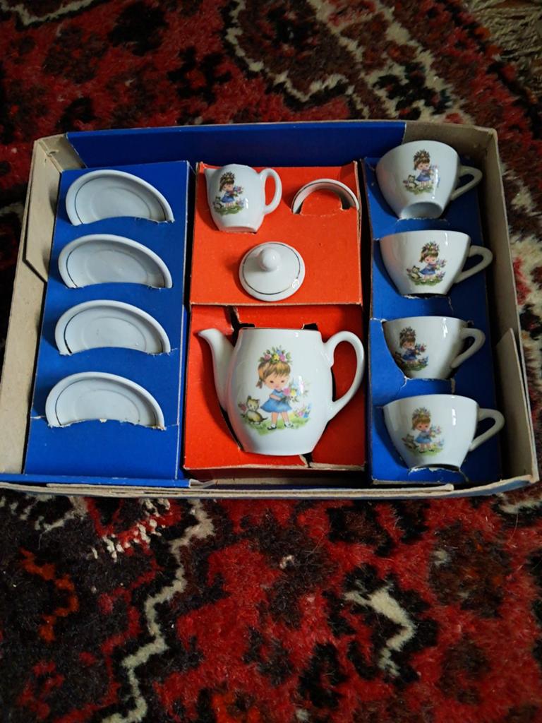 Kinderserviesje., Ophalen of Verzenden