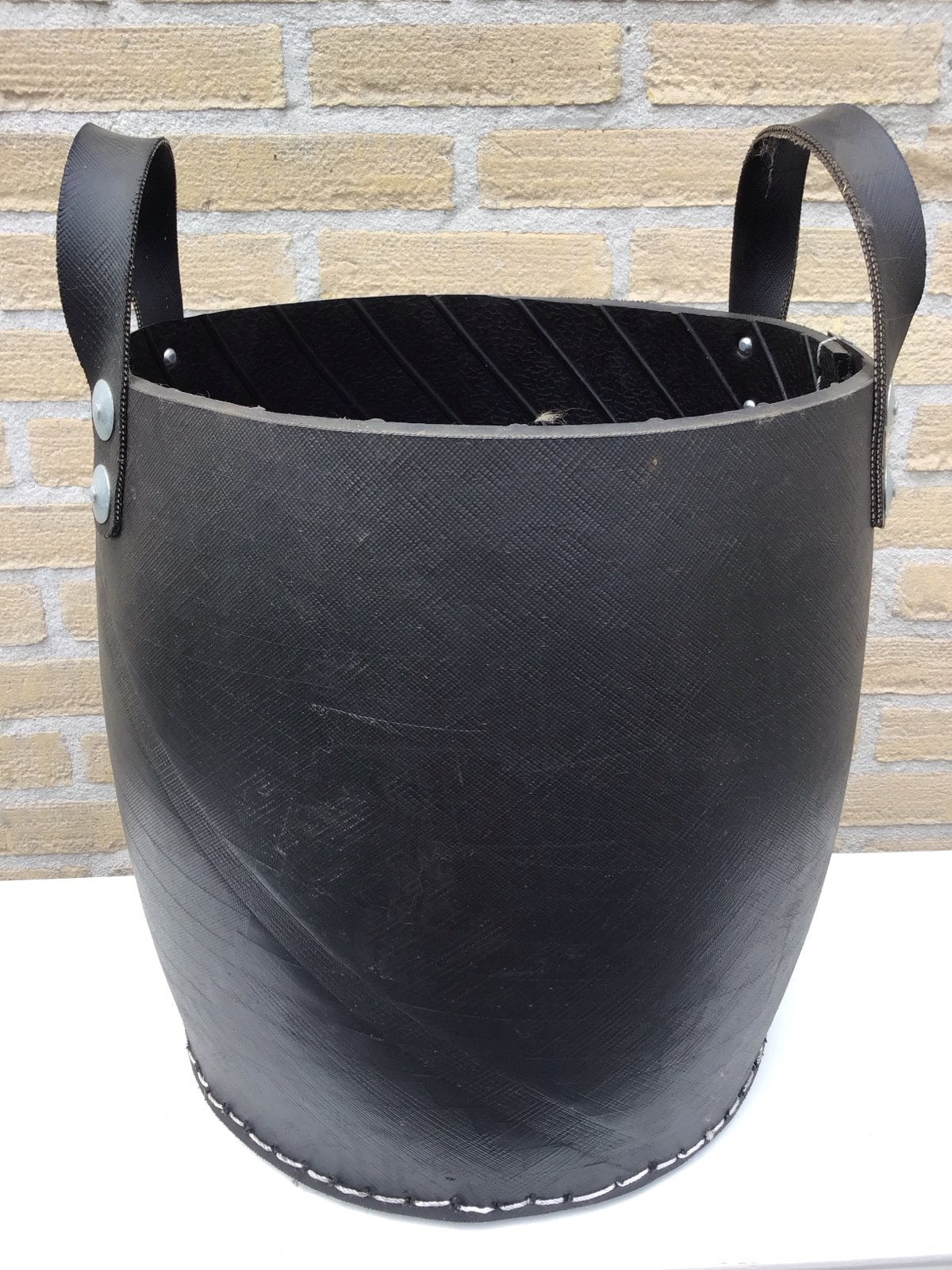 Unieke plantenbak/opberger van gerecycled rubber, Ophalen, Overige materialen, Industrieel, Gebruikt