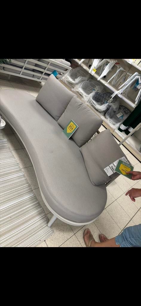 Loungebank met apart tafeltje en kussens - Zo goed als nieuw, Overige materialen, Zo goed als nieuw, Loungeset, Bank