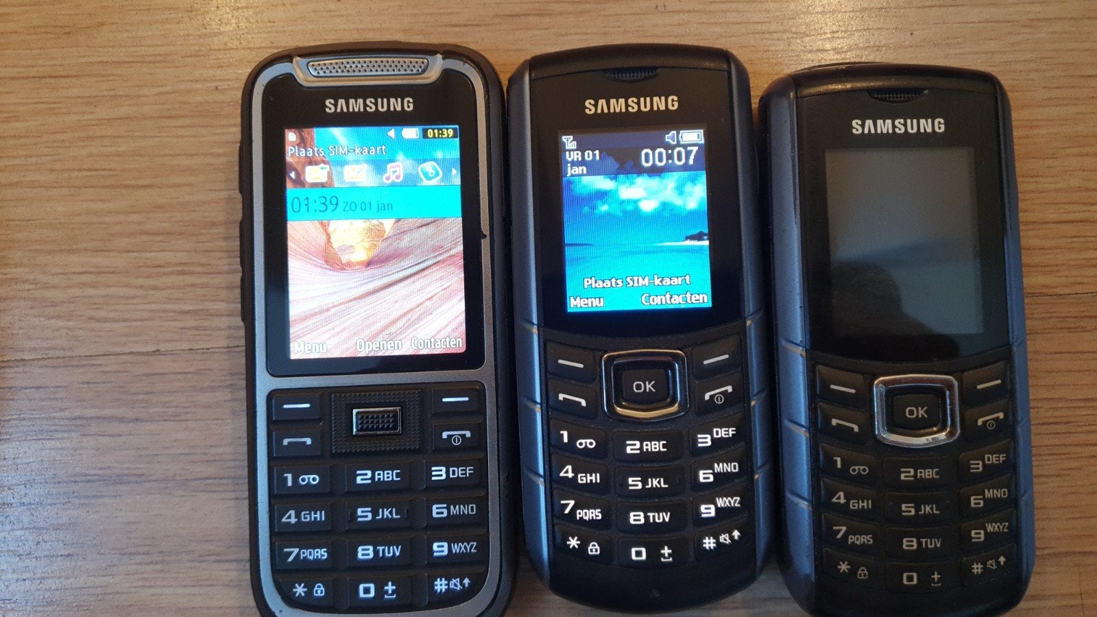 2x Samsung Telefoon, Telecommunicatie, Mobiele telefoons | Nokia, Overige modellen, Zwart, Ophalen of Verzenden, Zo goed als nieuw