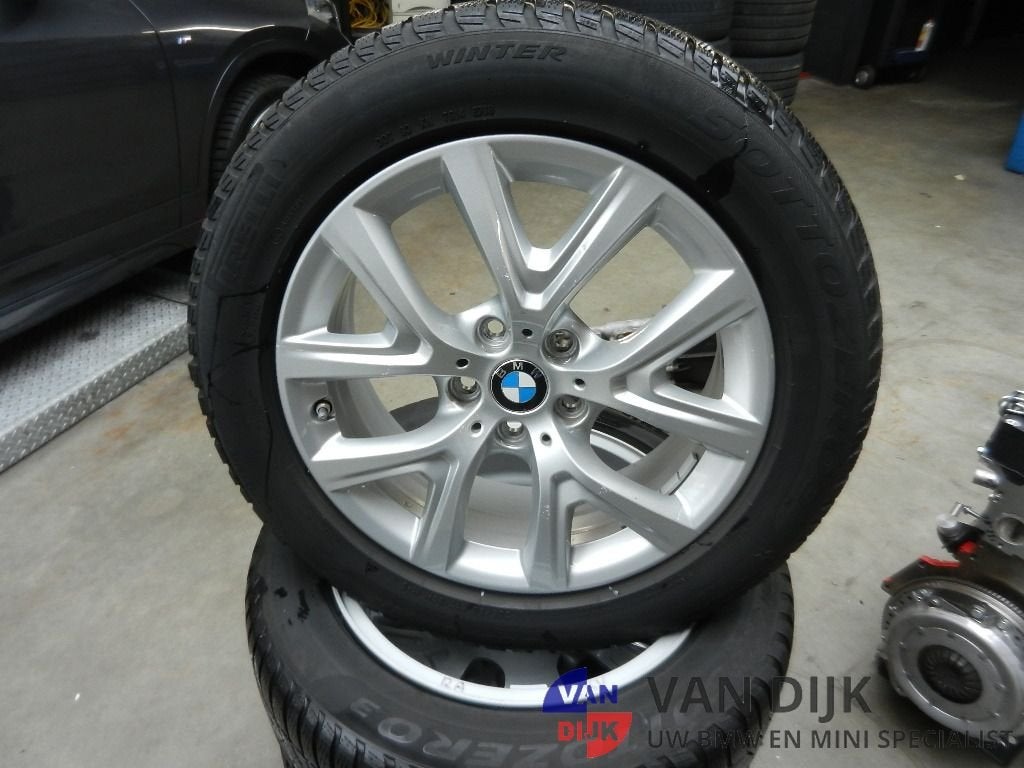 Winterbandenset 17 inch origineel voor BMW X1 F48 X2 F39, Gebruikt, -, -, Banden en Velgen