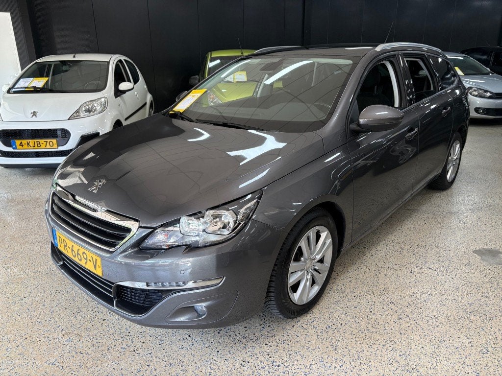 Peugeot 308 SW 1.2 Navigatie Cruise Panorama Dak 117dkm NAP!, Voorwielaandrijving, Gebruikt, 1199 cc, Origineel Nederlands