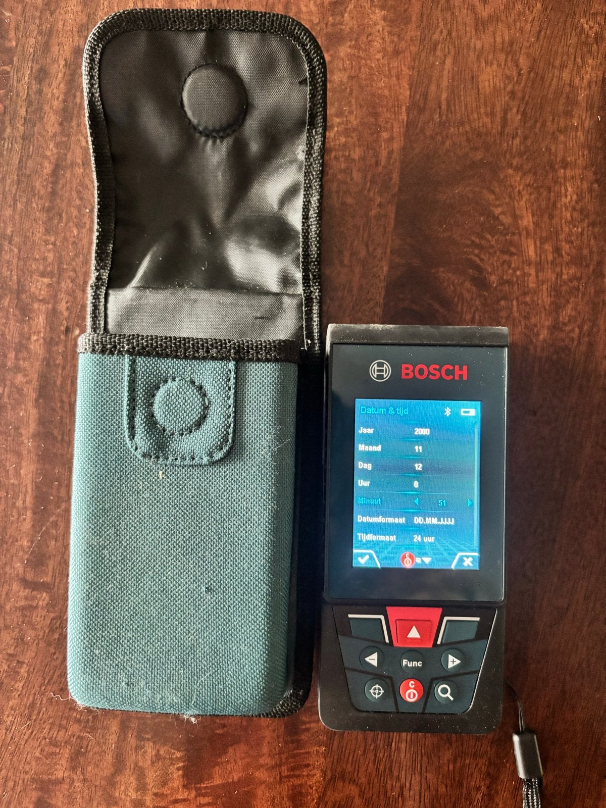 Bosch GLM 100-25 C Laser Afstandsmeter met Bluetooth, Doe-het-zelf en Verbouw, Ophalen, Zo goed als nieuw, Afstand