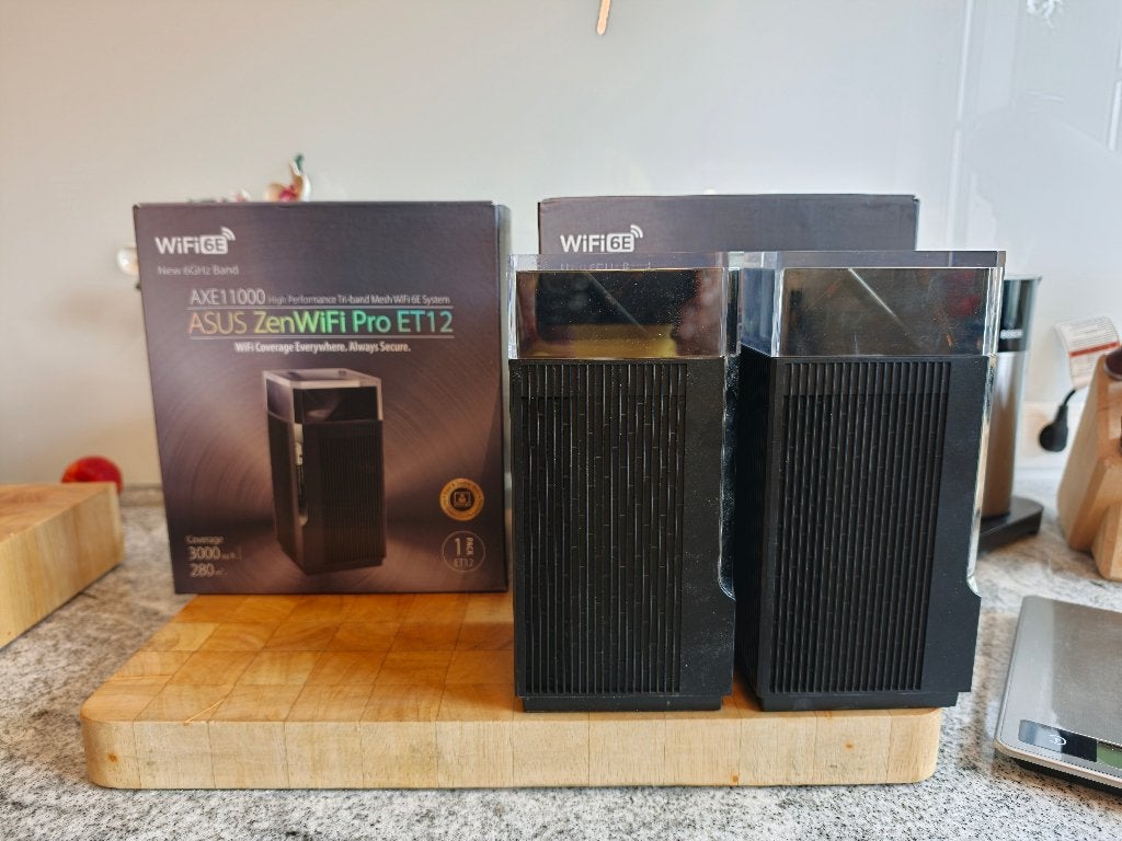 ASUS ZenWiFi Pro ET12 WiFi 6E Mesh System (Set van 2), Computers en Software, Routers en Modems, Ophalen of Verzenden, Gebruikt