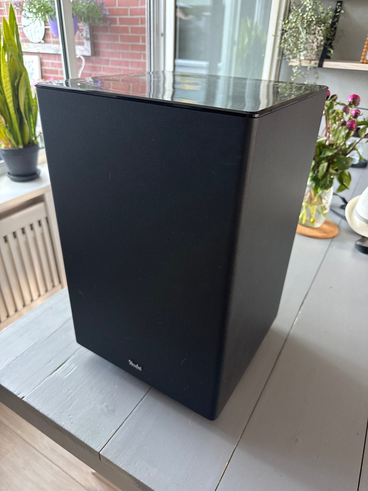 Teufel Subwoofer - Defect voor de handige knutselaar