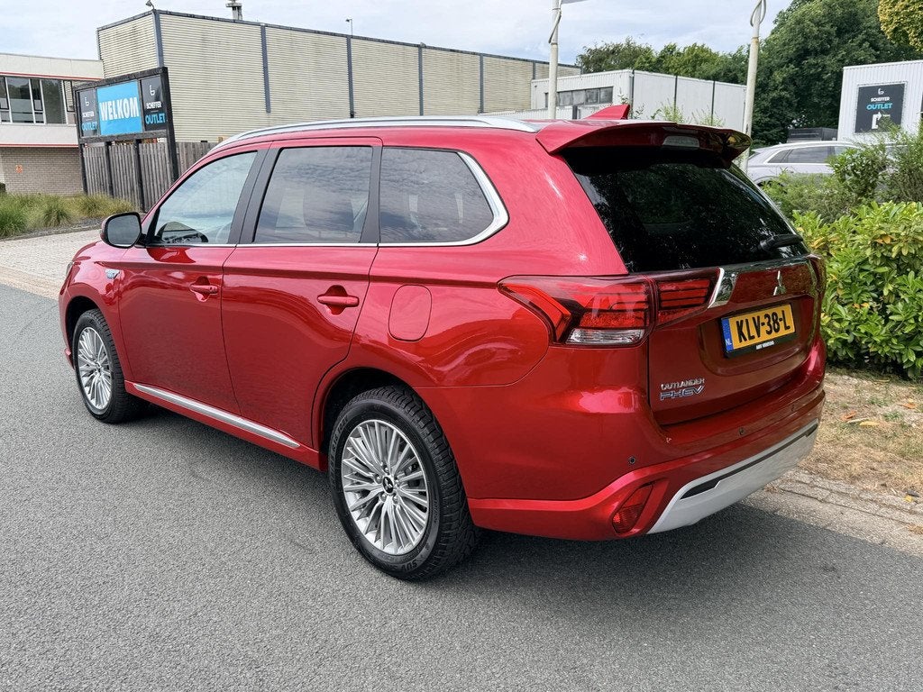 Mitsubishi Outlander 2.4 PHEV 239PK Navi•Leder•Camera, Auto's, Mitsubishi, Automaat, 14 kWh, Euro 6, 4 cilinders