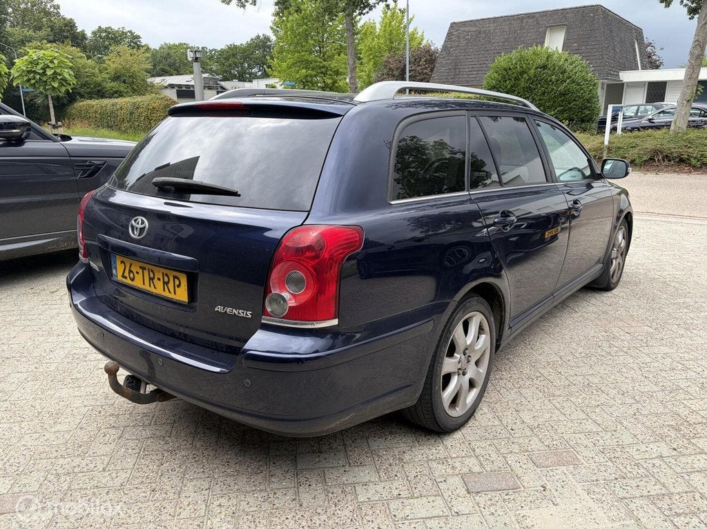 Toyota Avensis Wagon 2.0 VVTi Executive ONLY EXPORT, Auto's, Toyota, Voorwielaandrijving, 1998 cc, 4 cilinders, Blauw