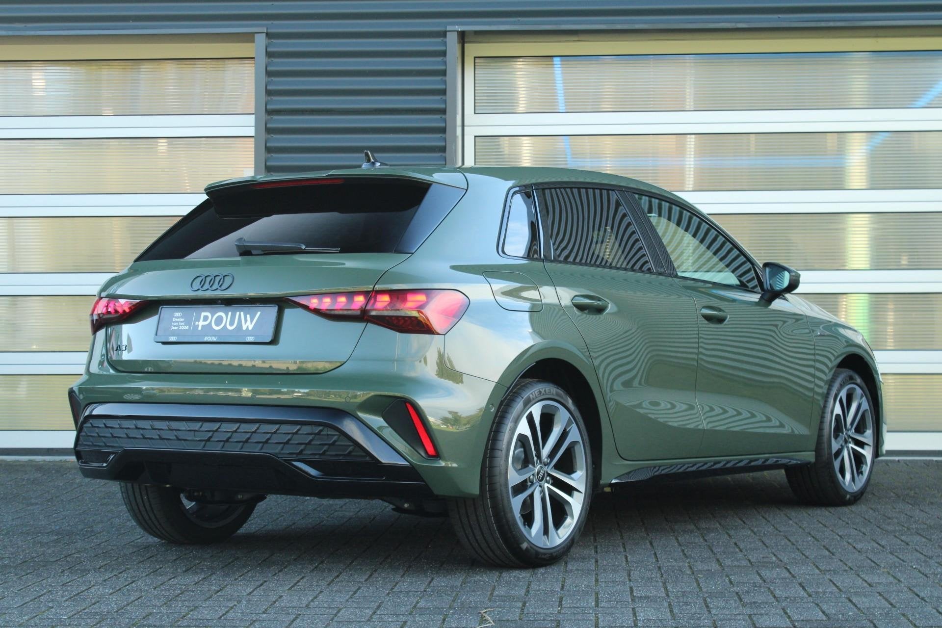 Audi A3 Sportback 1.5 e-hybrid 205pk S Edition | Tech Plus |, 12 maanden, 1498 cc, 4 cilinders, 150 min