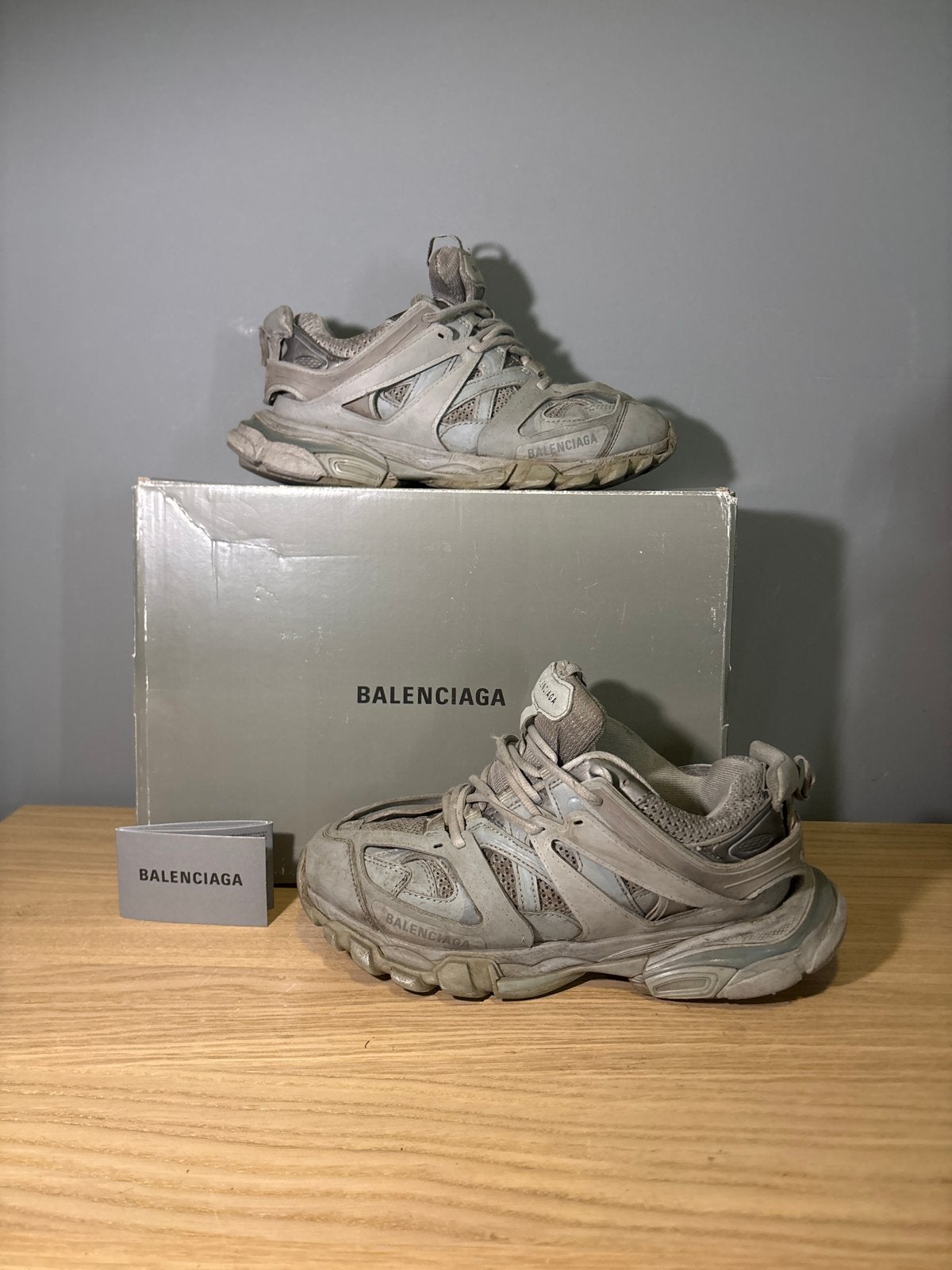 Balenciaga tracks grijs, Kleding | Heren, Overige kleuren, Ophalen of Verzenden, Sneakers of Gympen, Gedragen