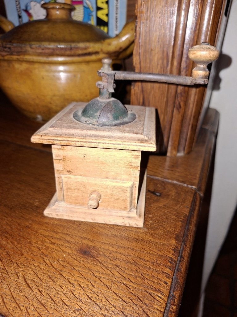 oud koffiemolentje, begin 1900, Ophalen of Verzenden