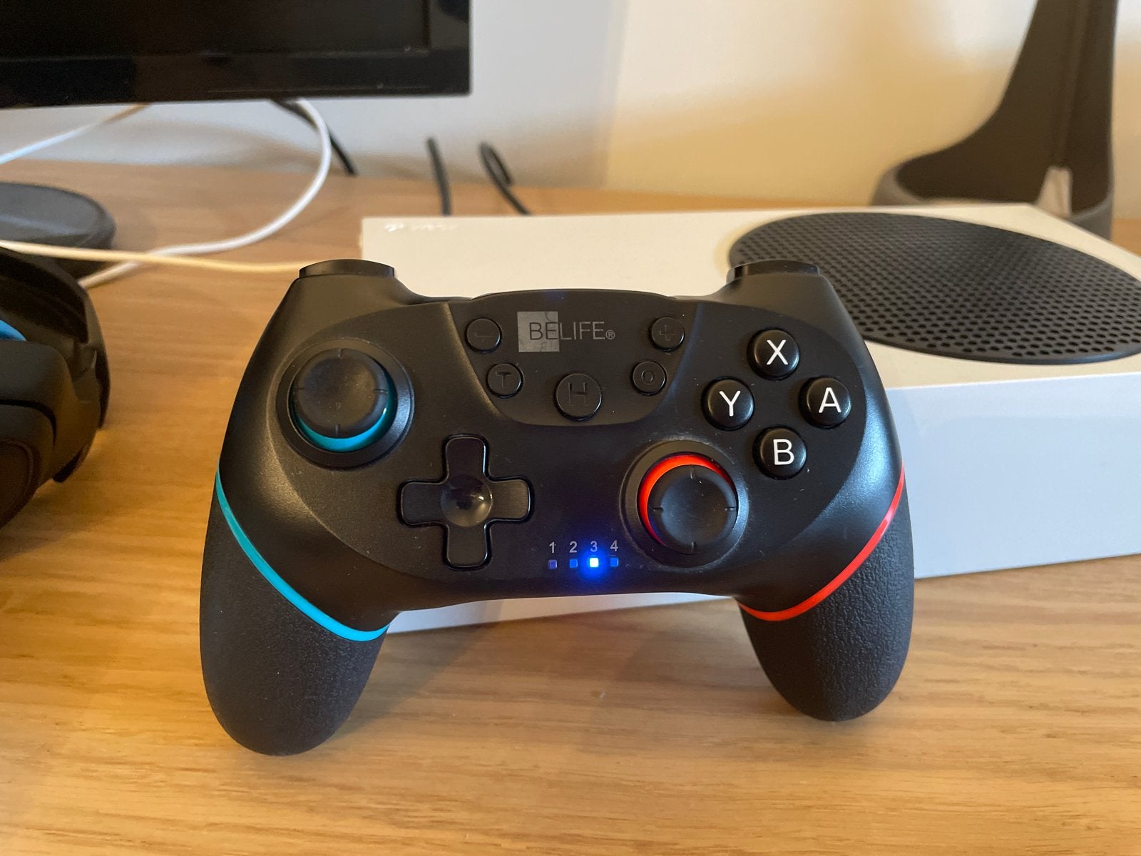 Nintendo switch pro controller (zo goed als nieuw), Spelcomputers en Games, Spelcomputers | Overige Accessoires, Nintendo, Zo goed als nieuw