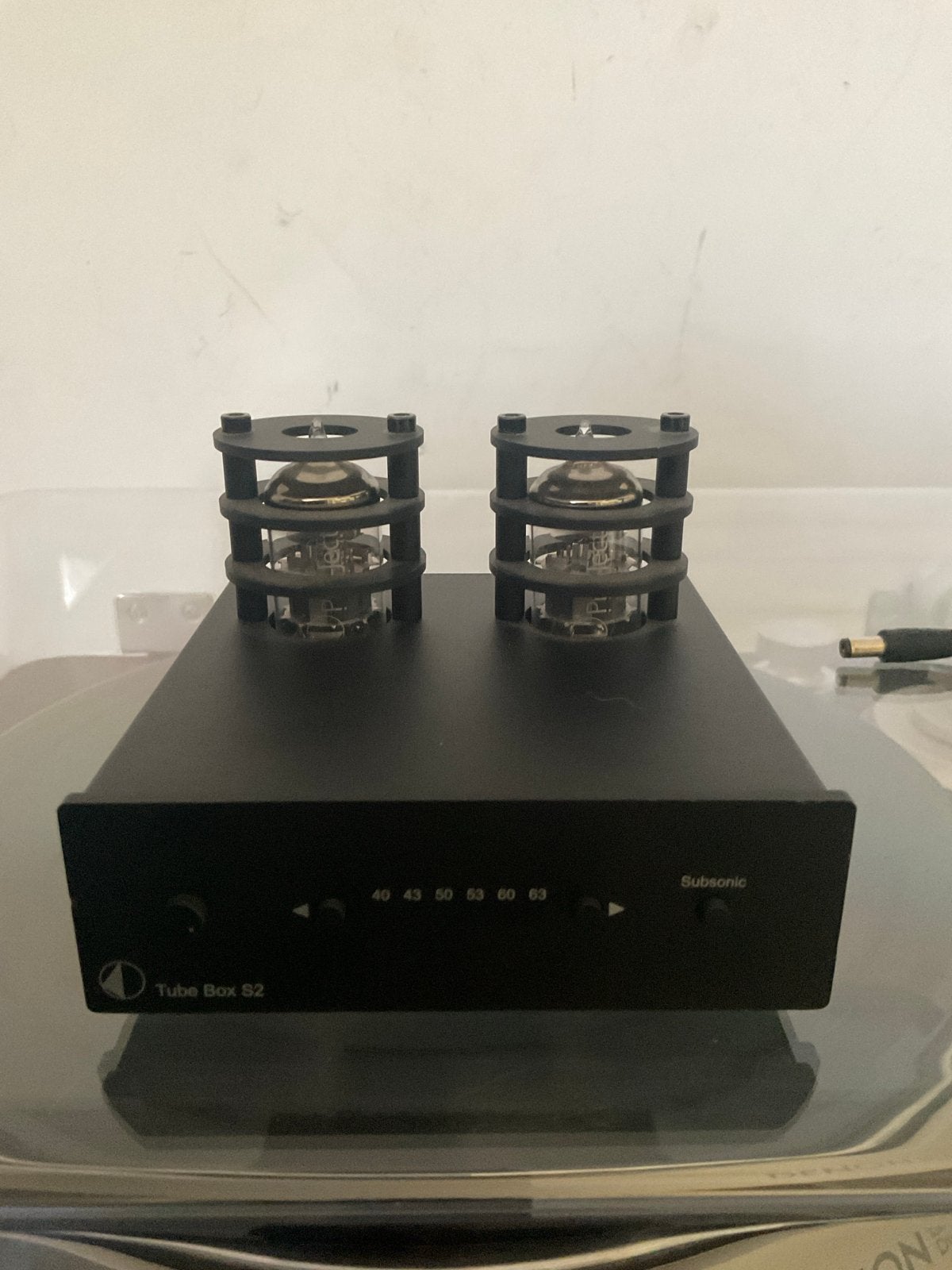 Pro-Ject Phono Tube Box S2 - buizen voorversterker vinyl, Audio, Tv en Foto, Versterkers en Receivers, Ophalen of Verzenden, Zo goed als nieuw