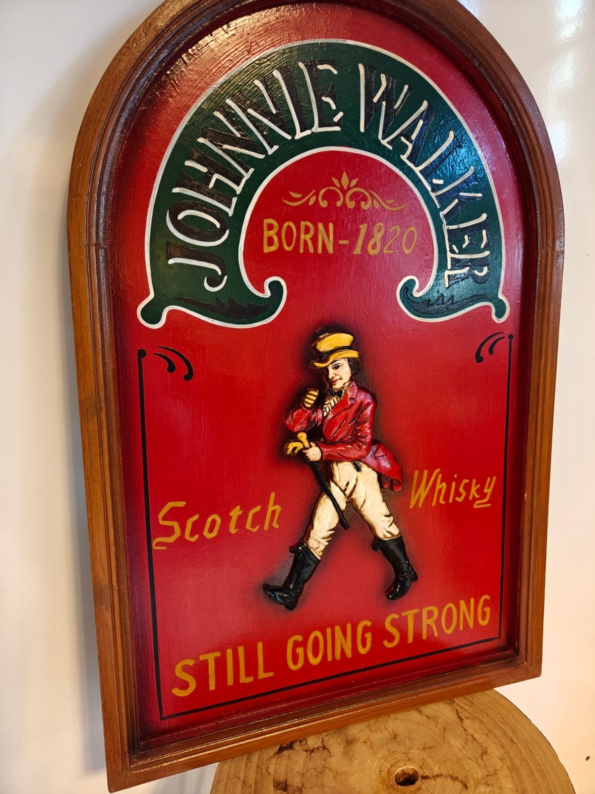 ZELDZAAM OUD 3 D PUB BORD JOHNNIE WALKER HOUT 61 X 40 CM, Reclamebord, Gebruikt, Schotland, Ophalen of Verzenden