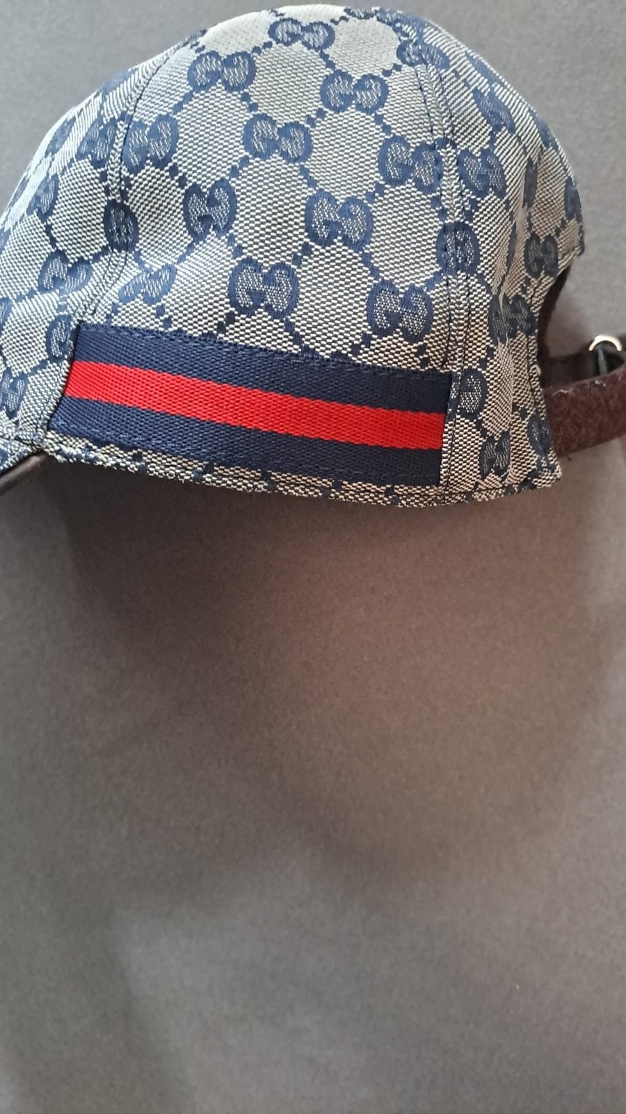 Gucci Pet met GG-patroon en Webstreep, Ophalen of Verzenden, Zo goed als nieuw, One size fits all, Pet