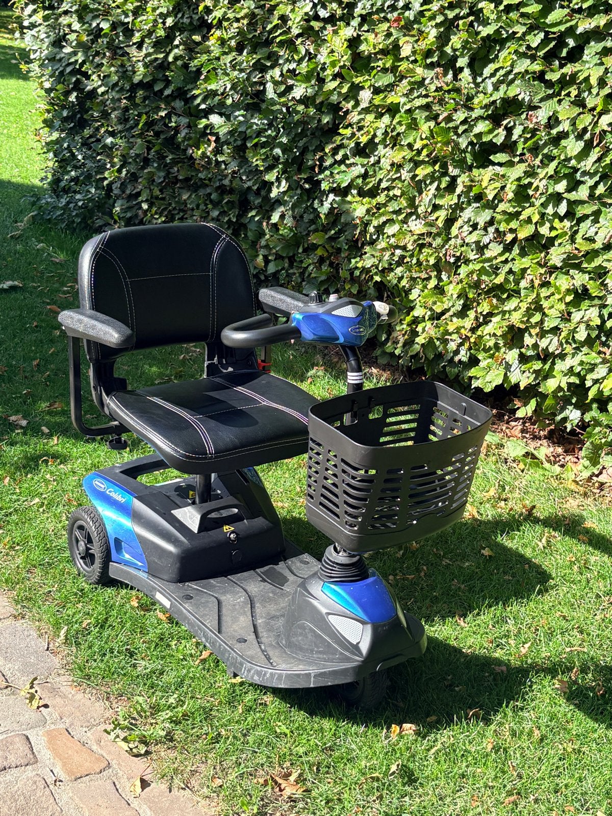 Opvouwbare/demontabele scootmobiel invacare colibri, Ophalen, 10 km/u of minder, Gebruikt, Invacare