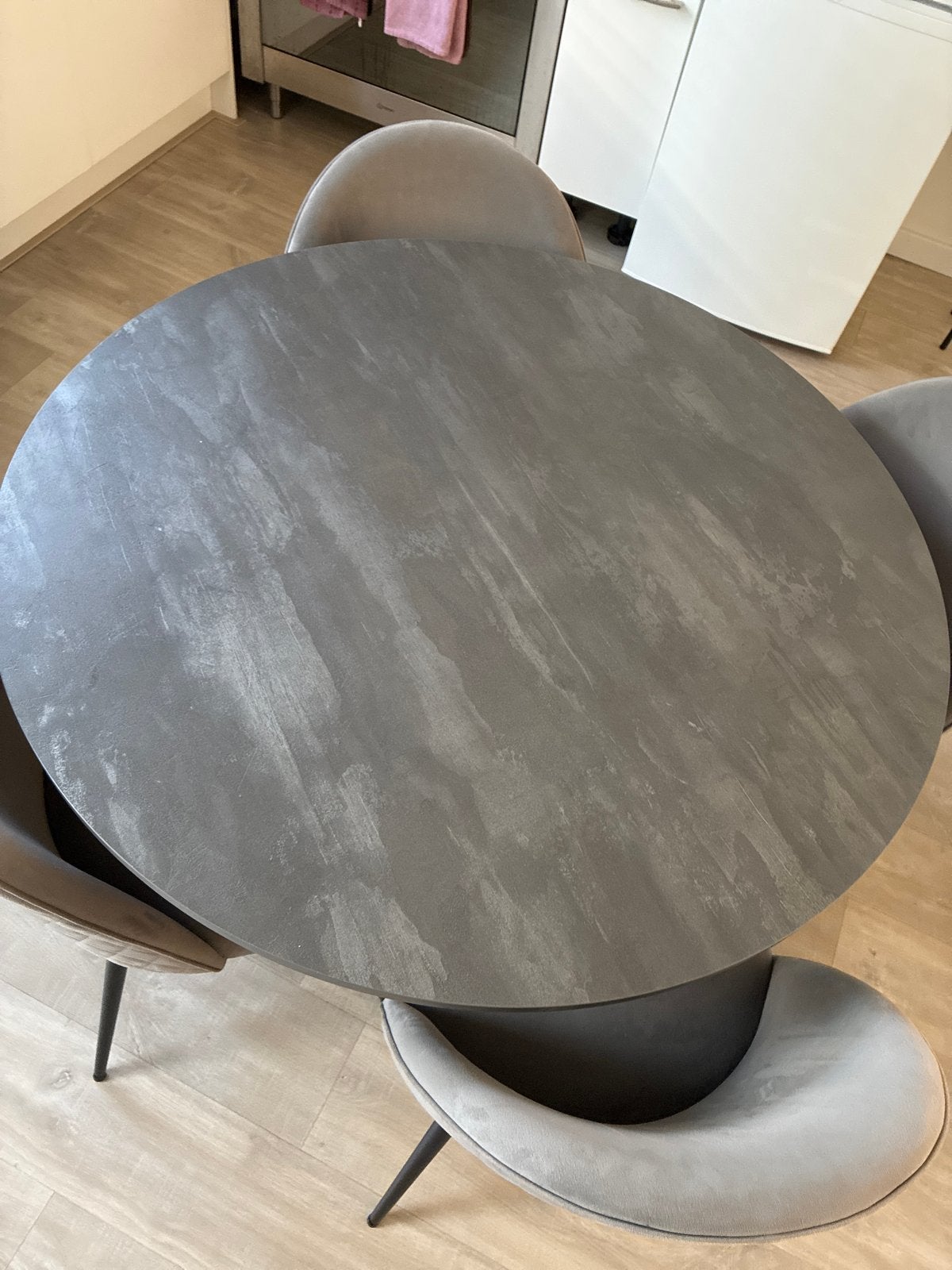 Eettafel (IKEA) met stoelen (Jysk) - Rond, 105 cm, Huis en Inrichting, Tafels | Eettafels, Ophalen, Overige materialen, Gebruikt
