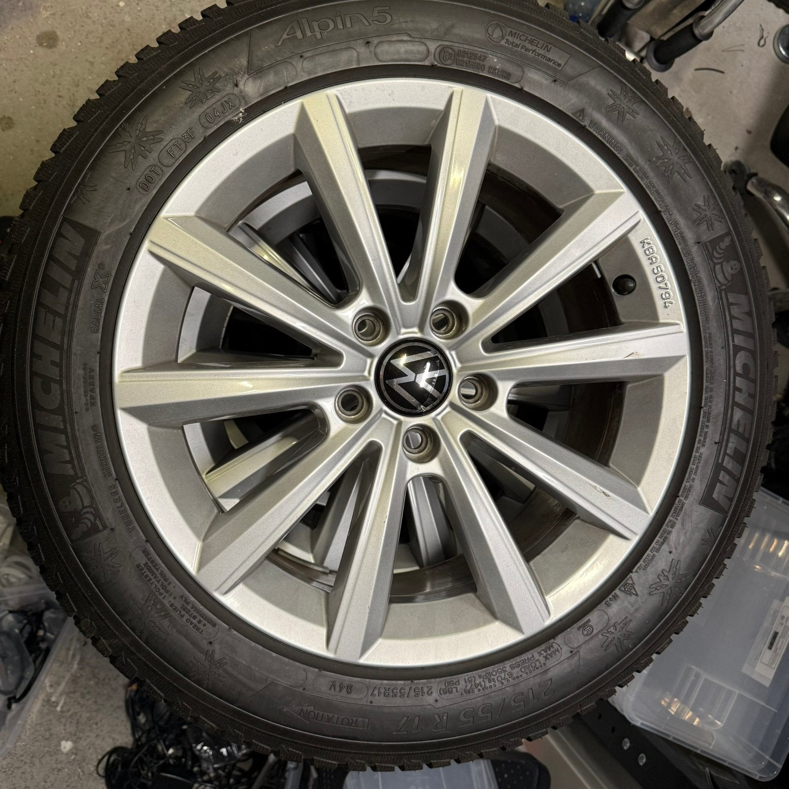 Volkswagen Merano Troc 17inch Winterbanden, Auto-onderdelen, Banden en Velgen, Ophalen, 17 inch, Winterbanden, Band(en)