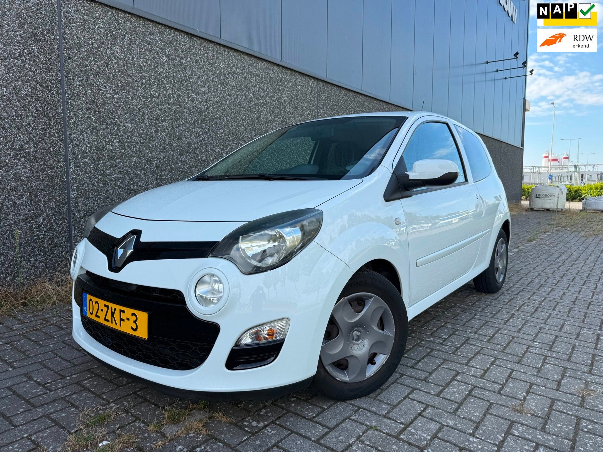 Renault Twingo 1.2 16V Collection/Nieuwe APK en beurt! 1ste, Auto's, Voorwielaandrijving, Gebruikt, Zwart, 4 cilinders