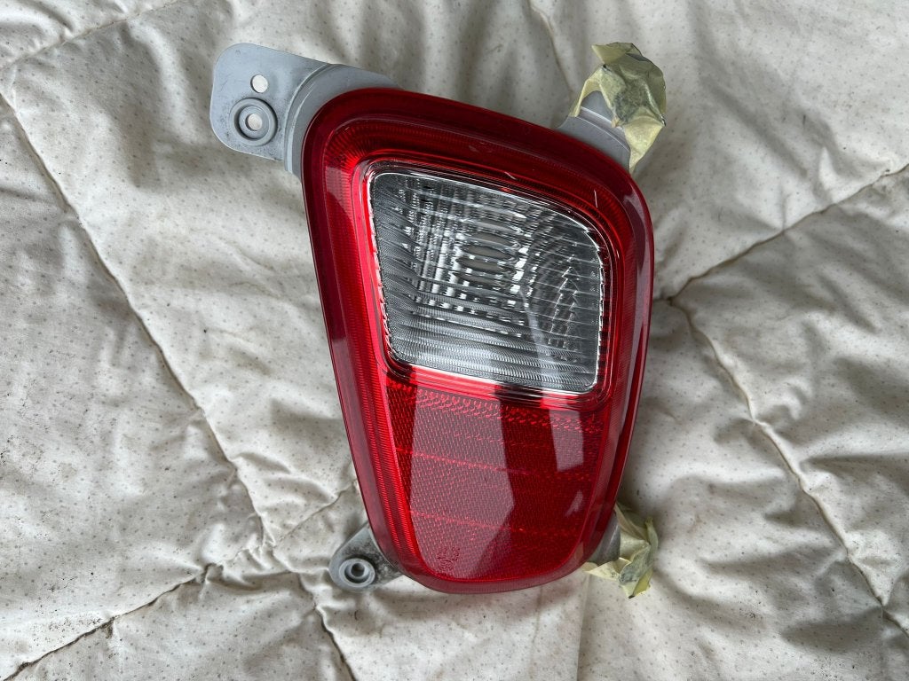 mistlamp picanto achterbumper 92405-g6 rechtsachter 2017+, Korea, Info@kia.com, Kia, Gebruikt