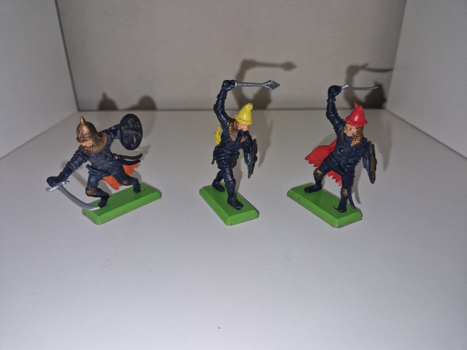 Britains 3 Soldaten Jaren 70, Ophalen of Verzenden, Gebruikt