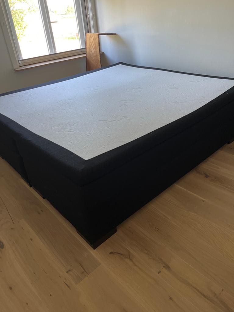 Boxspring met topper, 180 cm breed, Ophalen, Gebruikt, Zwart, Tweepersoons