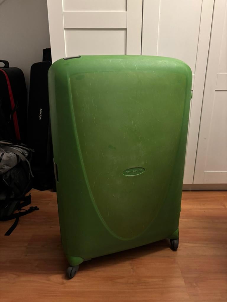 Samsonite koffer 81cm (Met hoes), Sieraden, Tassen en Uiterlijk, Koffers, Gebruikt, Hard kunststof, 70 cm of meer, 55 cm of meer